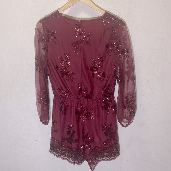 🎉 Host Pick🎉 Showpo. What Comes Around Sequin Playsuit in Wine Size 8 - Picture 6 of 10